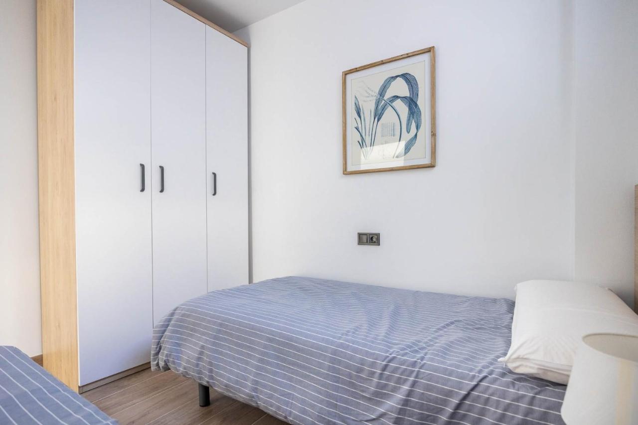 Nervion Suites 1 - Vacacional Sevilla エクステリア 写真