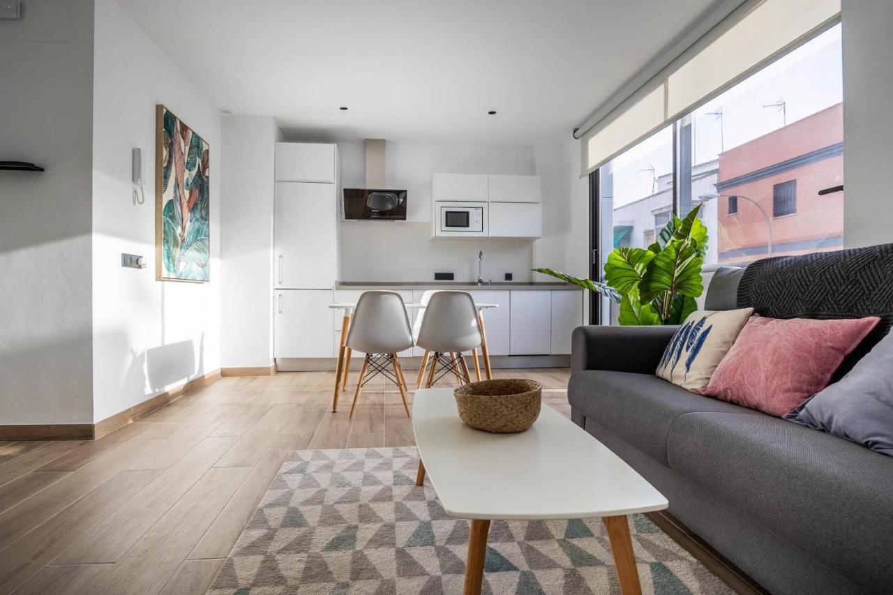 Nervion Suites 1 - Vacacional Sevilla エクステリア 写真