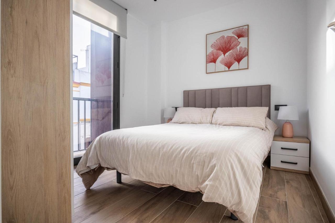Nervion Suites 1 - Vacacional Sevilla エクステリア 写真