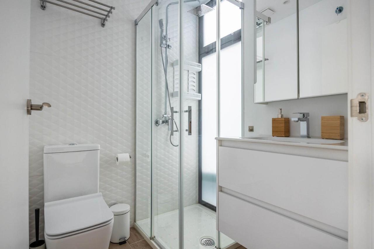 Nervion Suites 1 - Vacacional Sevilla エクステリア 写真