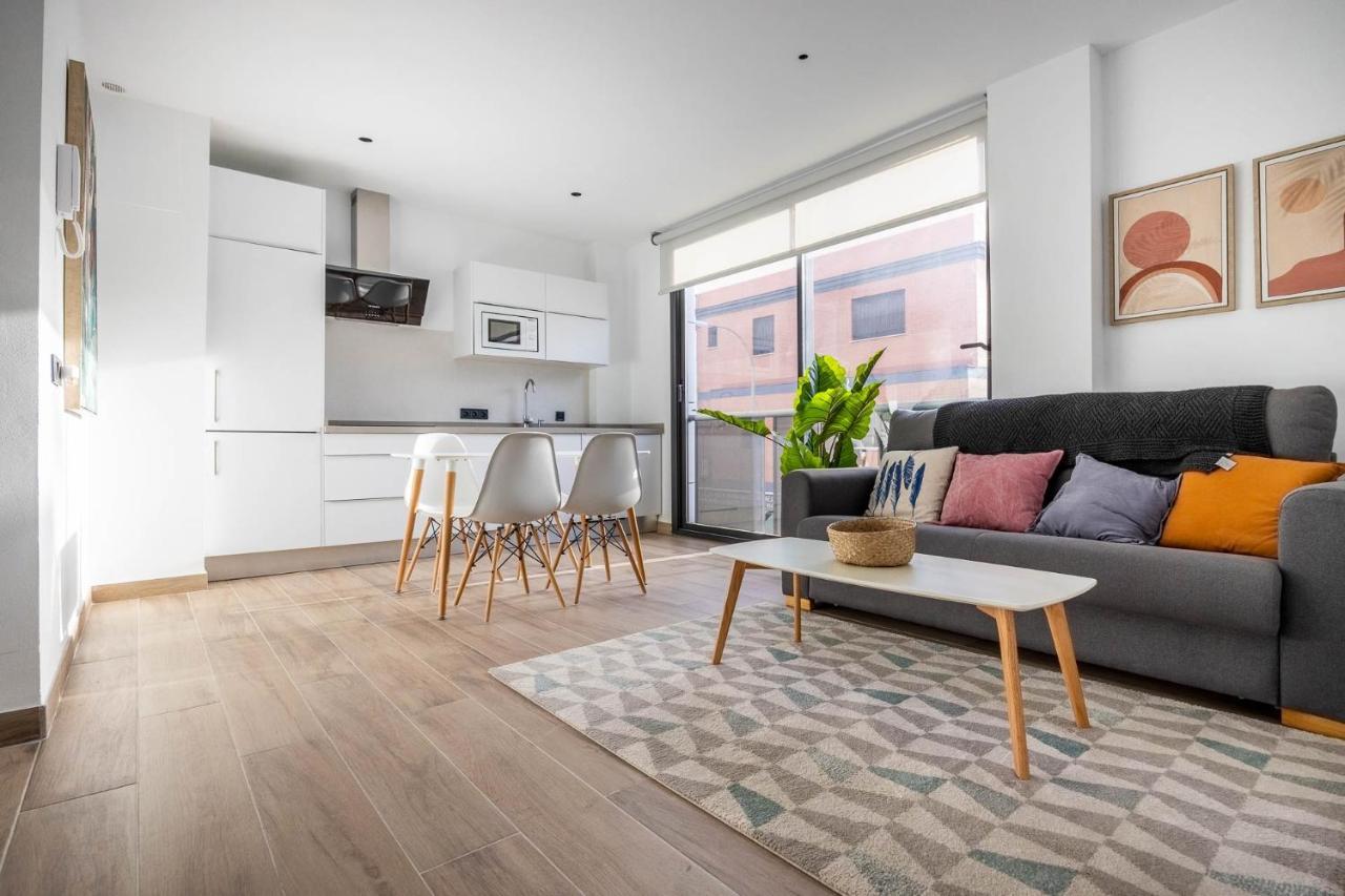 Nervion Suites 1 - Vacacional Sevilla エクステリア 写真
